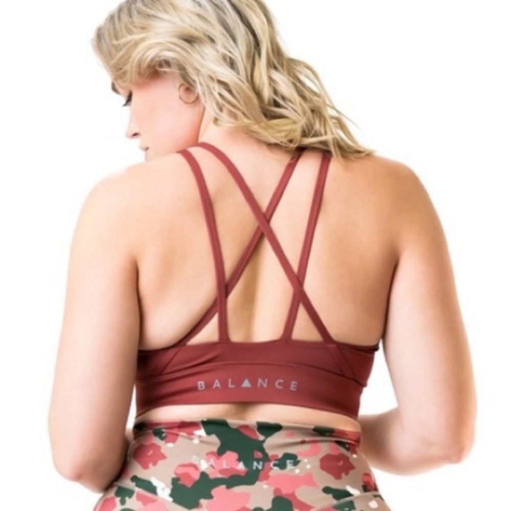 Balance Athletica Quest Top